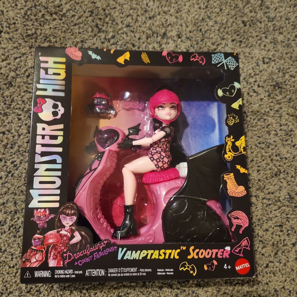Monster High Draculaura Scooter Doll